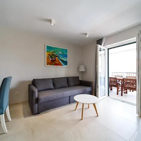 Villa Villa Christian With Pool And Sauna Malinska