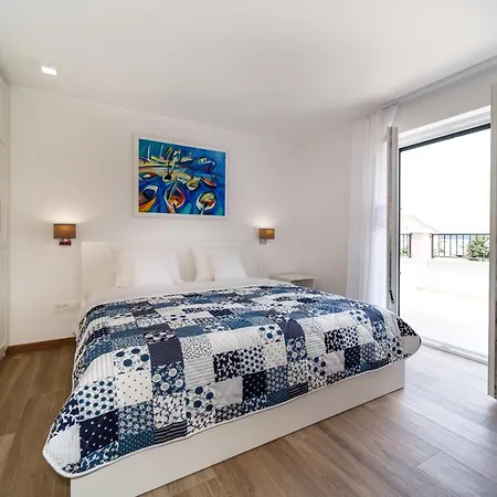 Villa Christian With Pool And Sauna Villa